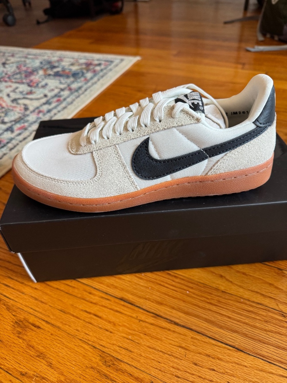 Women’s Nike Field General Shoes, Size 8.5